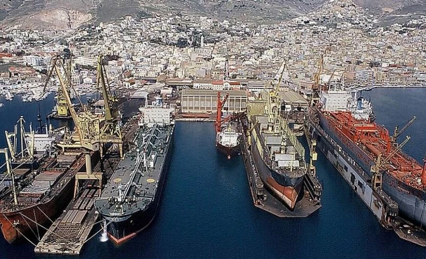 Αμερικανικός κολοσσός διεκδικεί τα ναυπηγεία Ελευσίνας και Σκαραμαγκά – Κόντρα Κίνας–ΗΠΑ σε ελληνικό έδαφος